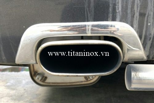 Ống xả thường được làm bằng Inox