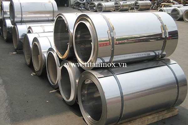 Inox có khả năng chống ăn mòn cực cao, khiến nó trở thành vật liệu lý tưởng cho nhiều ứng dụng đòi hỏi cả cường độ của thép và chống ăn mòn.